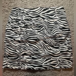 ⚡️ zebra print boutique skirt, size 1⚡️